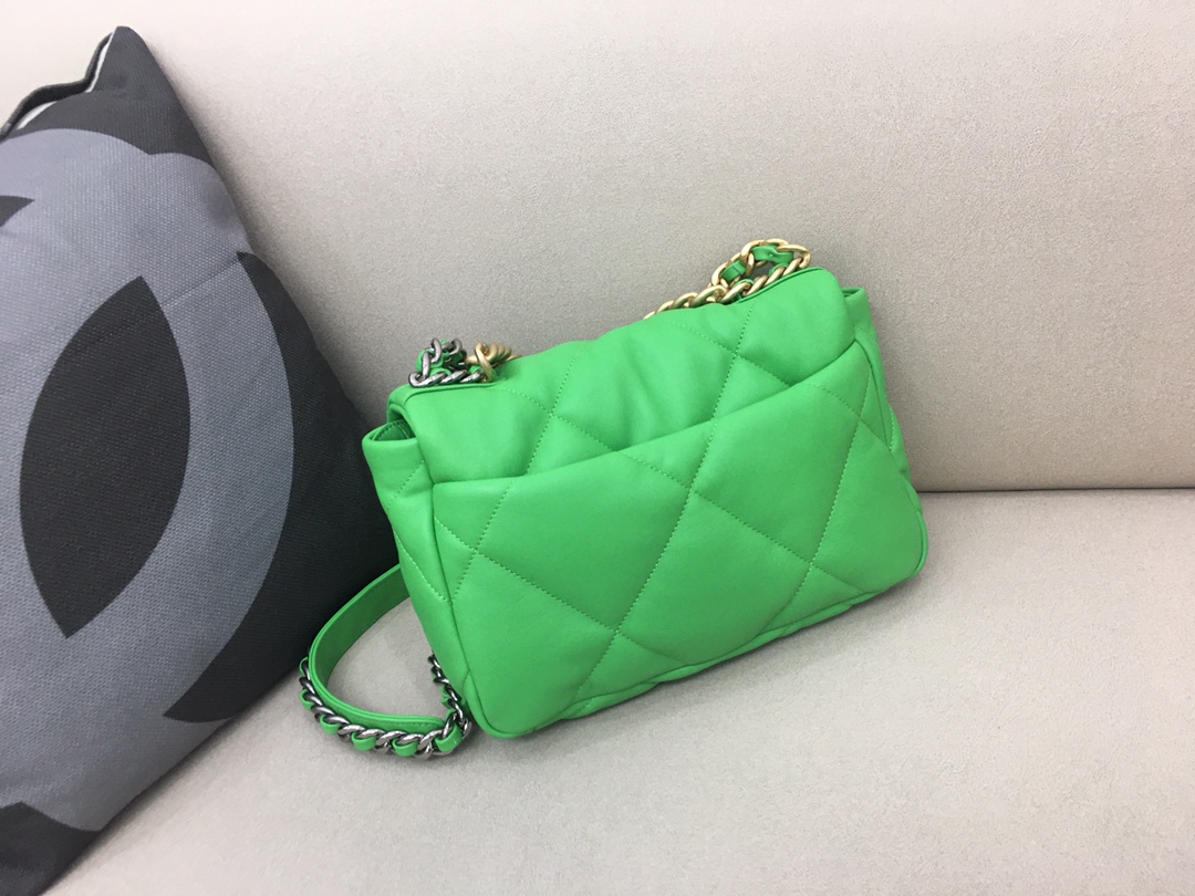 Lambskin 19 Handbag Flap Bag AS1160 Green